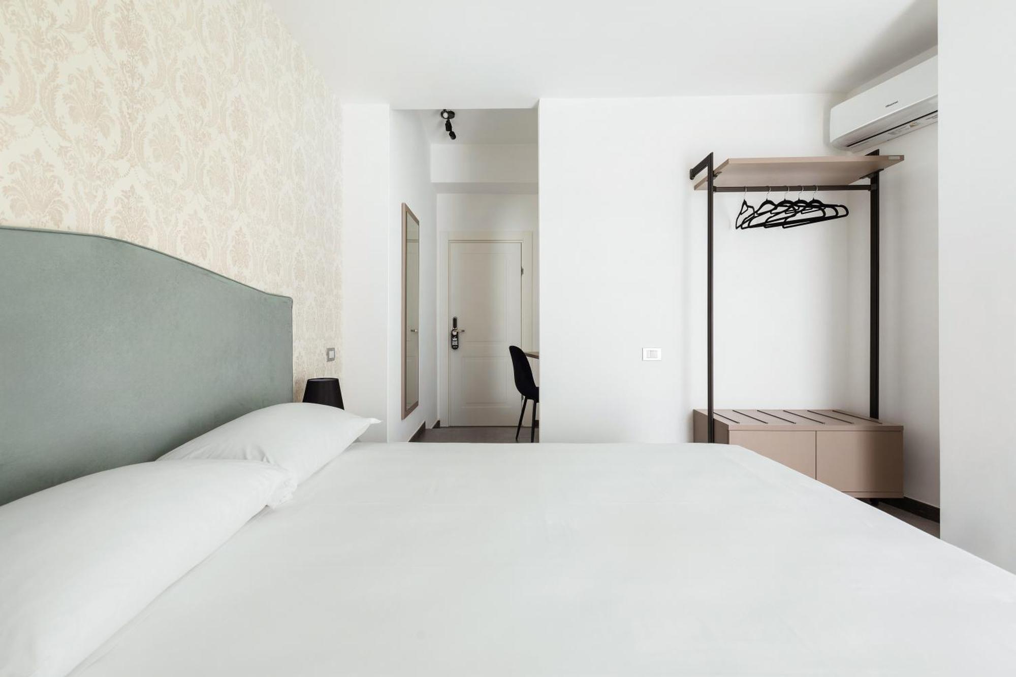Adelante Rooms San Giovanni Rzym Zewnętrze zdjęcie