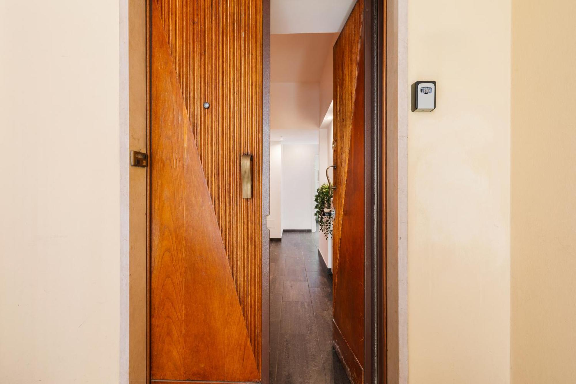 Adelante Rooms San Giovanni Rzym Zewnętrze zdjęcie